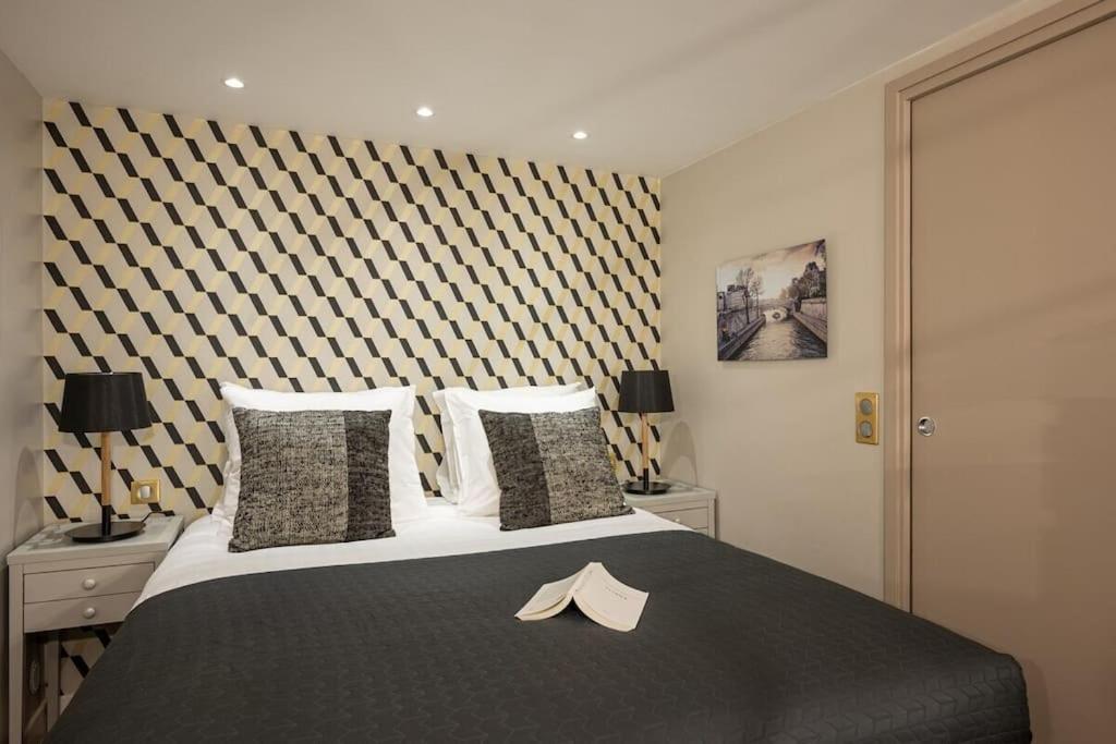 My Boudoir Apartment Paris Exterior photo